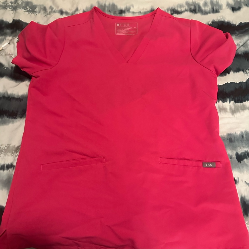 Figs Women's Bright Pink V-Neck Short Sleeve Top and yola pants set